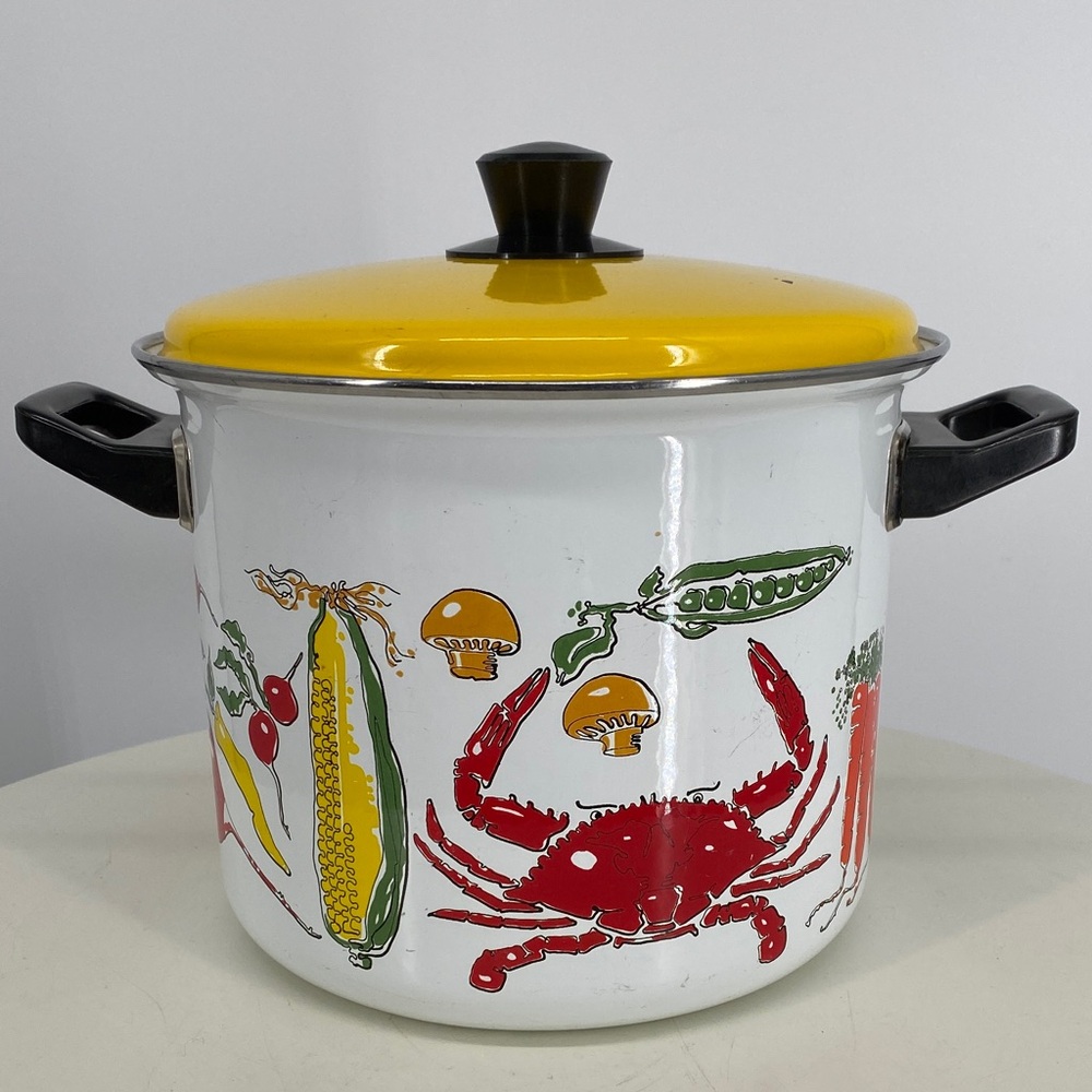 Vintage Enamel Stock Pot with Crab and Veggie Motif